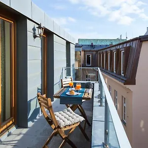  Apartamento Modern Charvatova